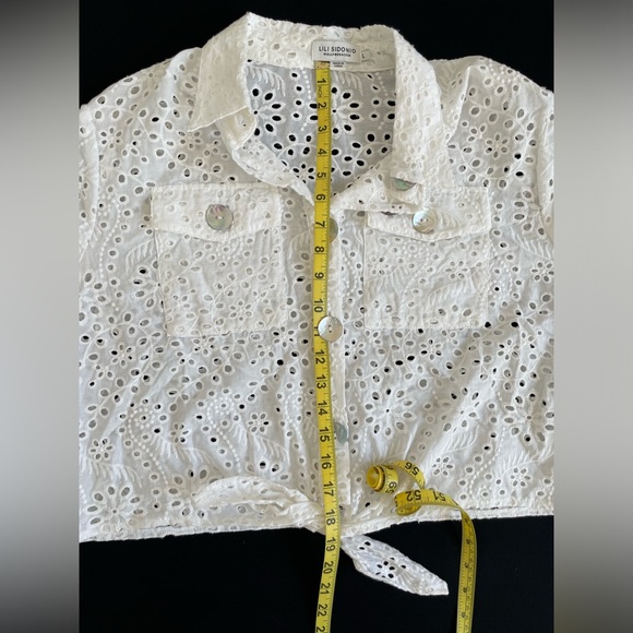 Cropped Eyelet Blouse - Picture 6 of 6
